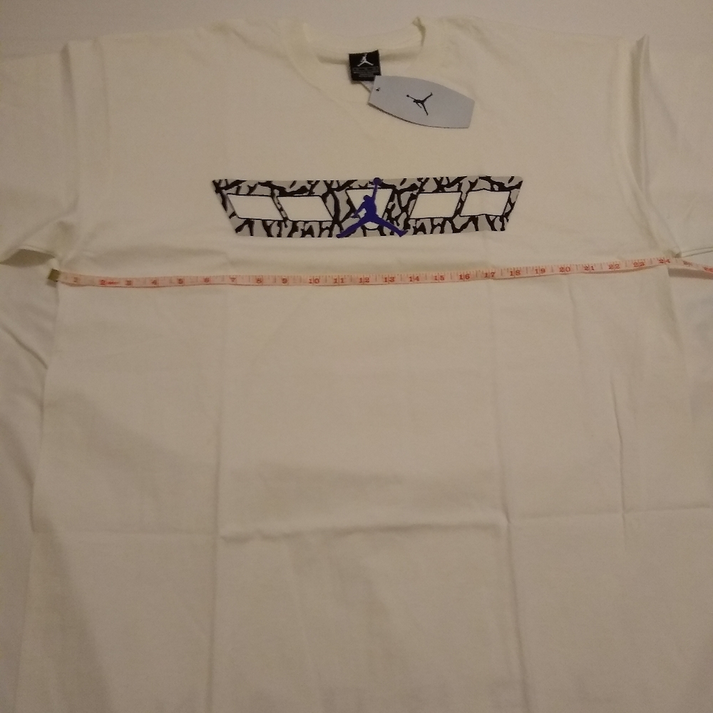 Jordan shirt size XL men's NWT